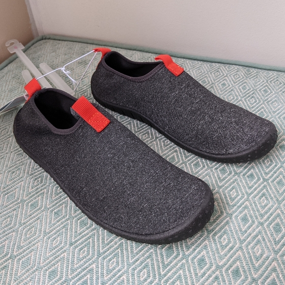Cat & Jack Other - Cat & Jack Boys Slip on Water Shoes in Charcoal